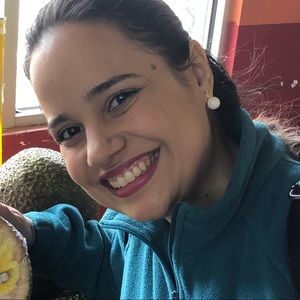 Meet your Posher, Taina